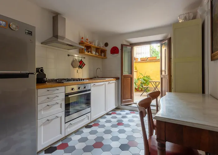 One Bedroom With Patio N2 Florencja