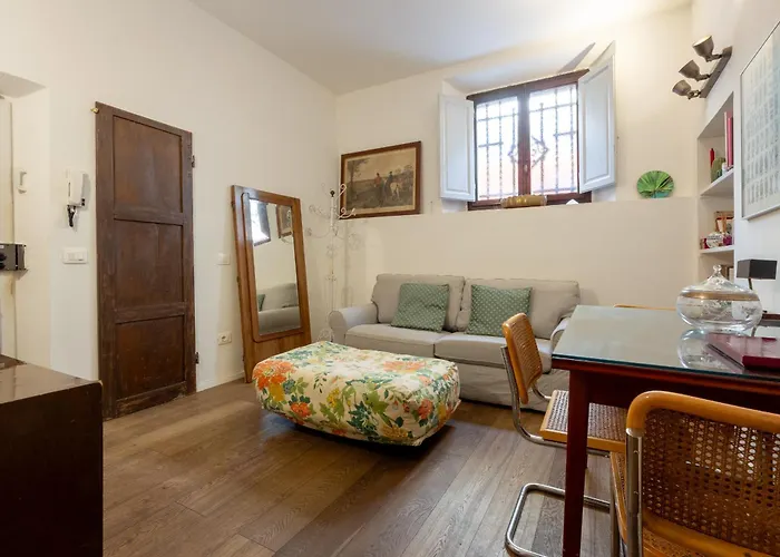 Apartament One Bedroom With Patio N2 Florencja