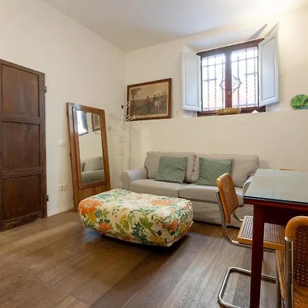 Апартаменты One Bedroom With Patio N2 Флоренция
